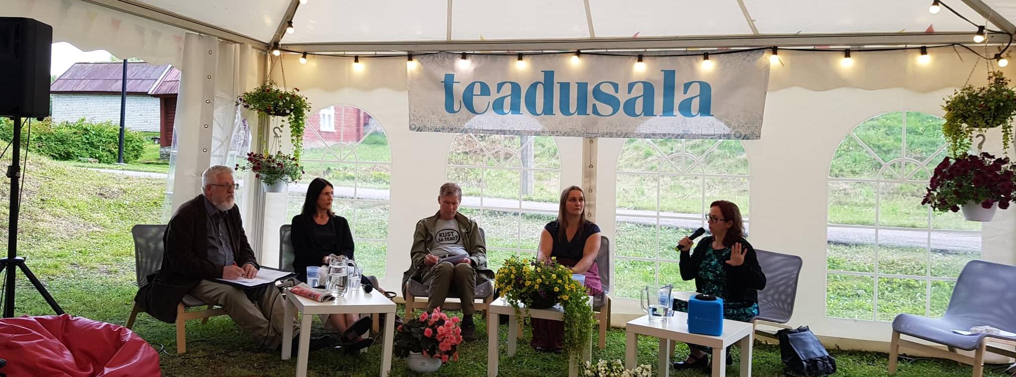 Eesti Kirjandusmuuseumi algatatud arutelu 2019.a Arvamusfestivalil, (vasakult) Tarmo Soomere, Krista Kodres, Andres Koppel, Mari Sarv ja Aija Sakova. Foto Martti Aavik